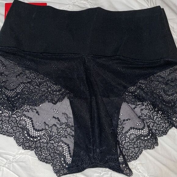 SPANX Undie-tectable® Lace Hi-Hipster Panty New Size Small Black - Picture 5 of 6